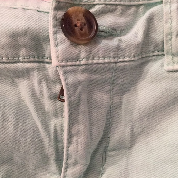 Shorts - Picture 4 of 5